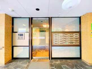 【エントランス】 | ●2022年8月大規模修繕工事開始！