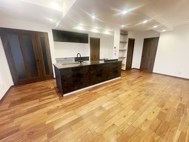 【キッチン】 | マナー高輪（ホーマット）3F | ●ヴィンテージマンションの代表格ホーマット旧分譲！※レンジフード取付の残工事があります。