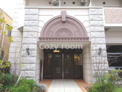 【エントランス】 | アリビオ江坂南金田 | マンション入口です