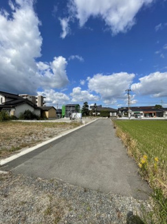 【前面道路含む現地写真】