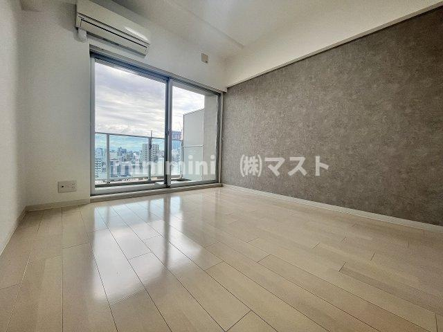 プリマヴェーラ西心斎橋の居間・リビング