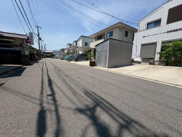 和歌山市楠見中　中古戸建の前面道路含む現地写真