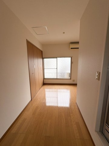 【居間・リビング】 | くるみ荘 | 約5.5帖の洋室