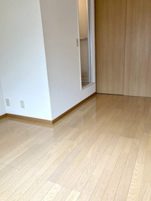【洋室】 | くるみ荘 | 約5.5帖の洋室