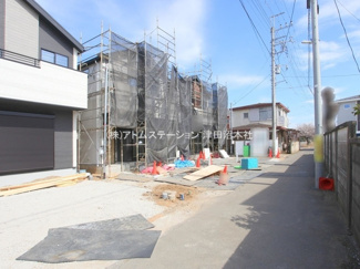 【前面道路含む現地写真】