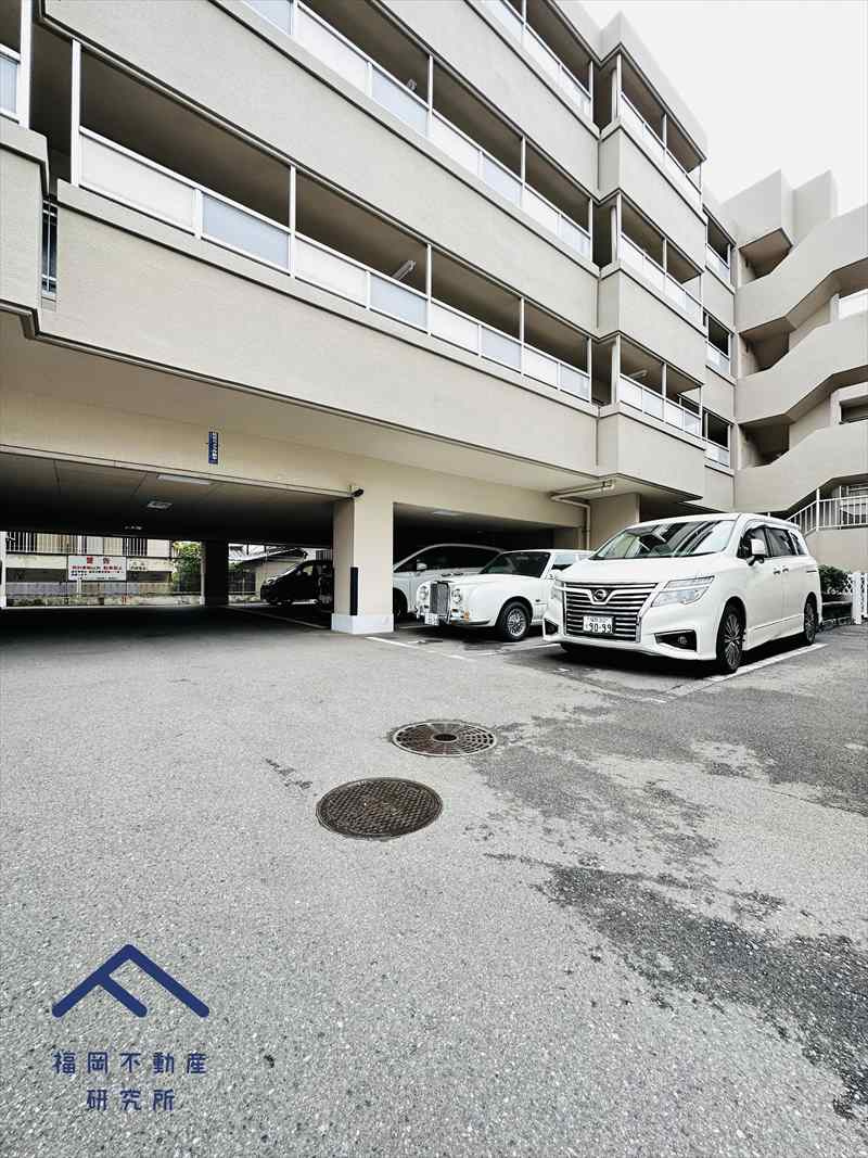 シティライフ雑餉隈Ⅱの駐車場