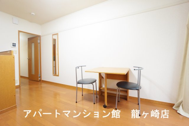 レオパレスウィンヒルの内装