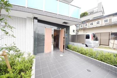 【エントランス】 | グランフォースお花茶屋