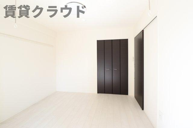 アーバンパレスの寝室