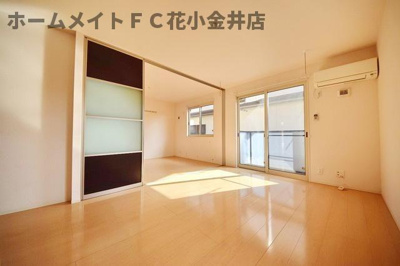 【居間・リビング】 | ヴェルブラン美住B棟