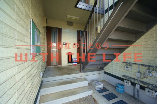 リビングタウン小森野壱番館【キャッシュバック対象】のロビー|落ち着いたロビーです