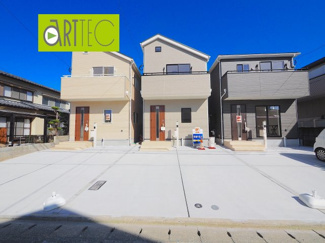 【駐車場】 | 【駐車スペース】
日々の暮らしにマイカーが必要。そんな方は物件の購入条件に駐車場は必須です。通勤に、家族のお迎えに、お買物に、おでかけに、クルマライフを楽しみたい方に。