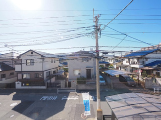 【展望】 | 【住宅からの眺望】
高台に位地して遠くまで見渡せるバルコニー
綺麗な街並みが幸せな時間を演出してくれます