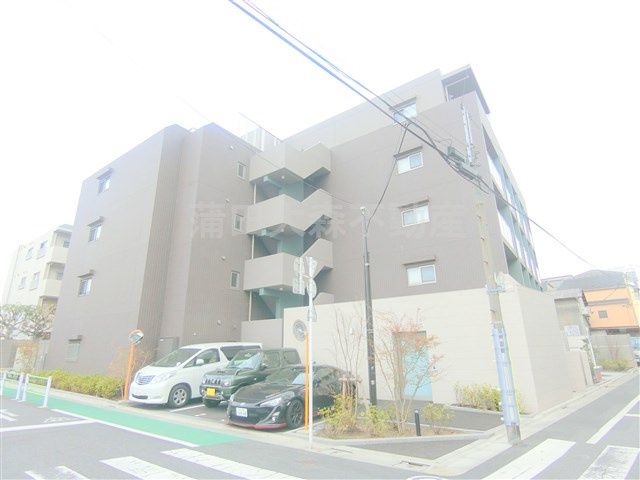 ブライズ蒲田EASTの外観
