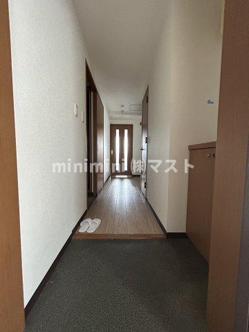 ロイヤルグレースの玄関