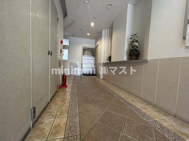 ロイヤルグレースのエントランス