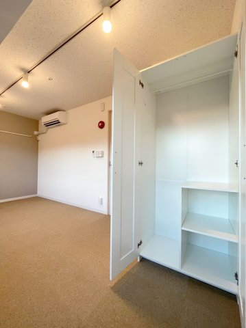 「防音マンション」Liberte板橋本町の収納|小物を収納するのに便利です