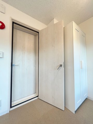 「防音マンション」Liberte板橋本町の内装|防音室の入り口は二重扉で仕切られています