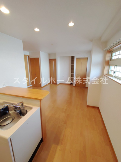 【居間・リビング】 | 八通町賃貸住宅