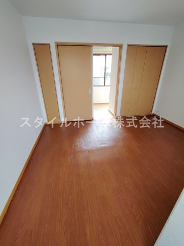【居間・リビング】 | 八通町賃貸住宅