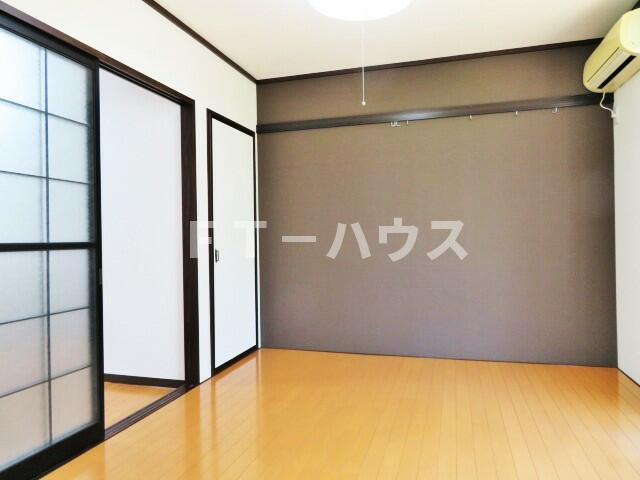 メゾン・サギヌマダイＢ棟の居間・リビング