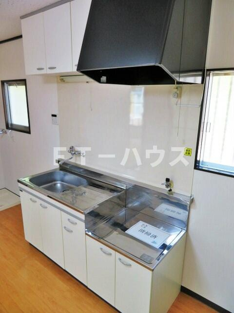 メゾン・サギヌマダイＢ棟のキッチン