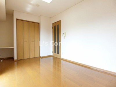 【内装】 | ハッピネス泉中央 | 南西向きのお部屋です。