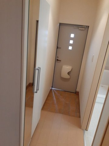 リバーサイドの玄関