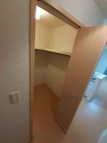 リバーサイドの収納
