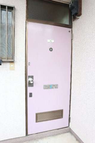 【玄関】 | ドルミレポ | 玄関前になります