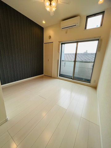 仲介手数料0円！！アレッタ大曽根の居間・リビング