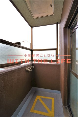 リファレンス久留米駅前【キャッシュバック対象物件】のバルコニー|お洗濯にも便利なバルコニー付き
