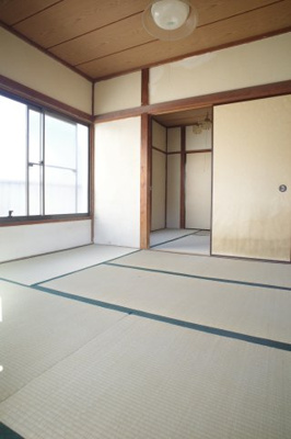 【居間・リビング】 | カーサ祐光 | 今回２階角部屋で日当たり良好　