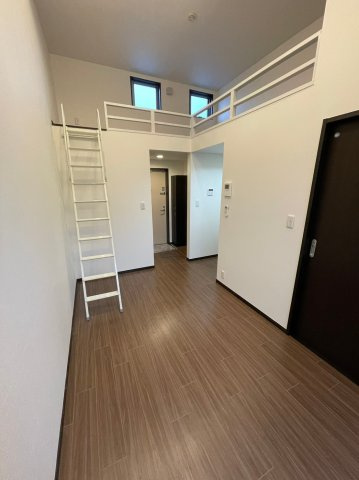 仲介手数料0円！！Lucie本陣の居間・リビング