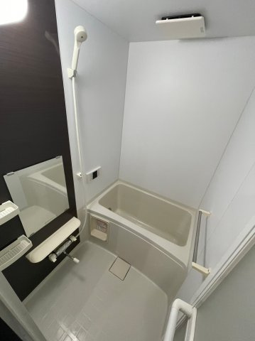 仲介手数料0円！！Lucie本陣の浴室