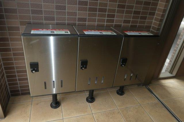 シャン・ド・レギュムのその他共用部分|宅配ボックス