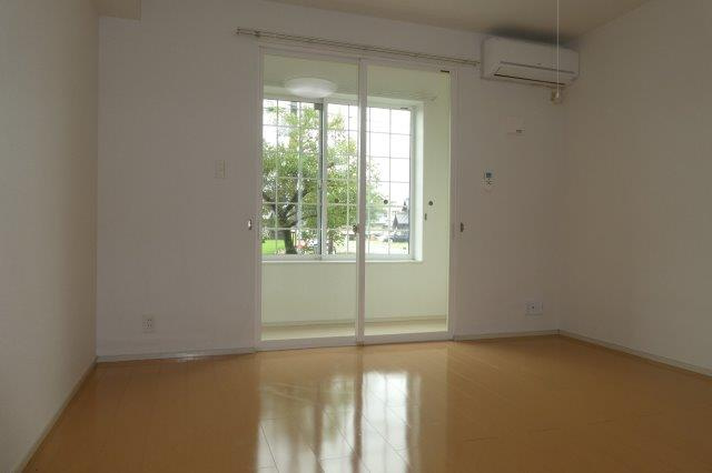 サンフラワーＫの居間・リビング|洋室