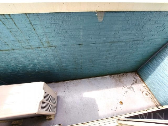 牛川通ウラヤマハイツのバルコニー