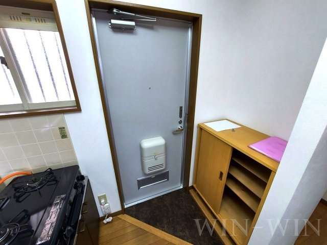 牛川通ウラヤマハイツの玄関