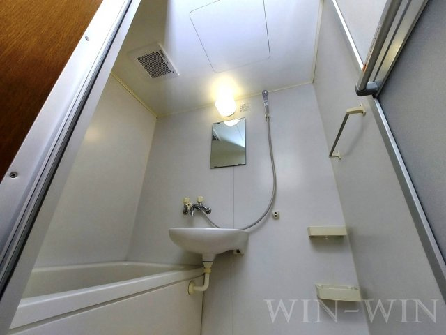 牛川通ウラヤマハイツの浴室