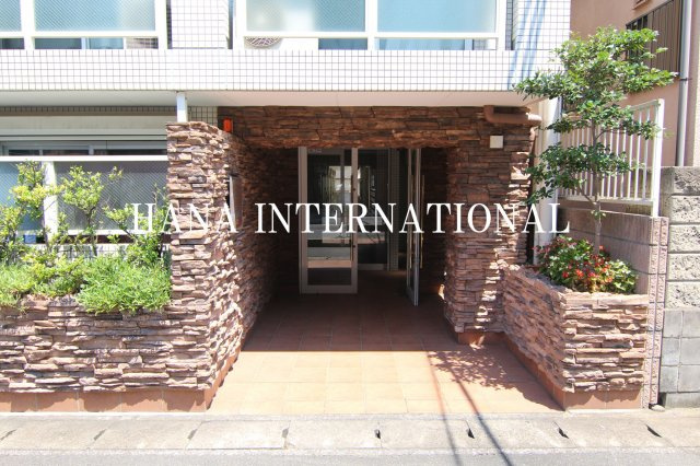 ヴィスターコート舞浜のエントランス