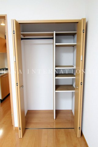 ヴィスターコート舞浜の収納|別部屋の写真です