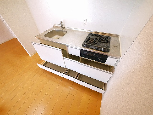 サンソレイユ秋篠のキッチン
