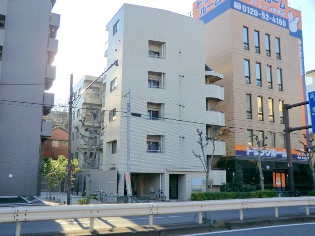 フラーツ南馬込の外観