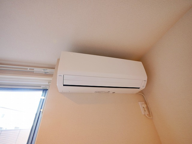 シャーメゾン　光の設備|エアコン付きです