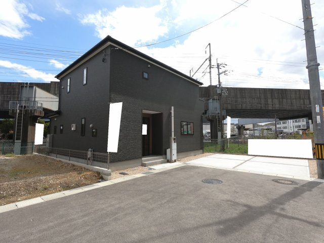 ＬＤＫ約１８帖と広々♪大型パントリーのある３ＬＤＫ！リナージュ大山崎町大山崎鏡田２２-１期の外観|外観