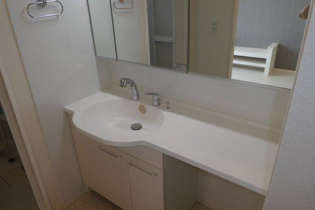 メゾンモナミの独立洗面台|シャンプードレッサー