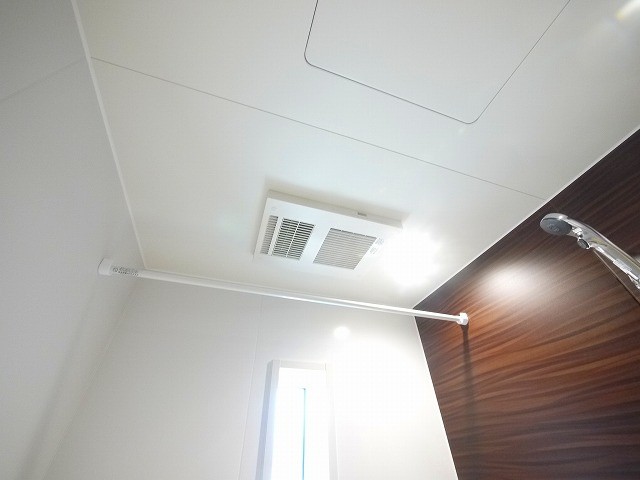 シャーメゾン　光の設備|換気扇です