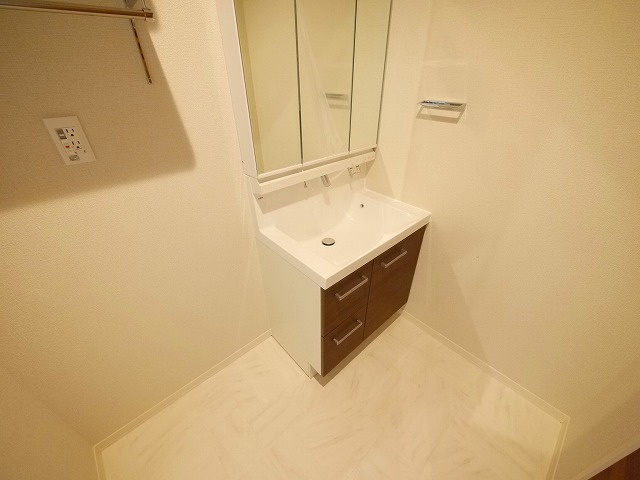 シャーメゾン　光の洗面所