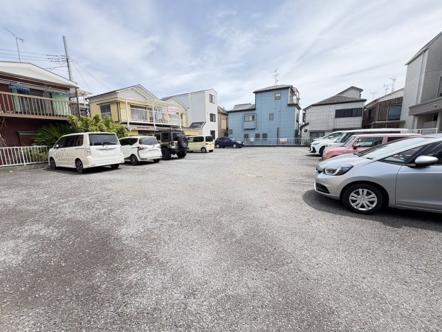 タウンコートダイキの駐車場